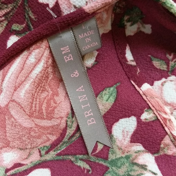 Floral Crop Top - Picture 3 of 3